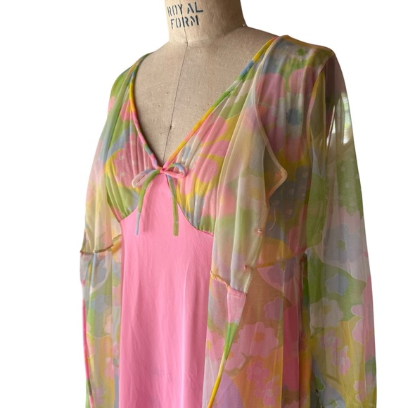 Vintage 60s Floral Organza Robe and Slip Set - Picture 11 of 14